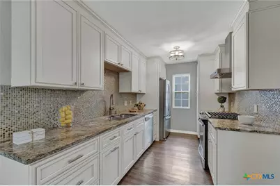 1905 Castle Gate Circle, San Marcos, TX 78666 - Photo 11