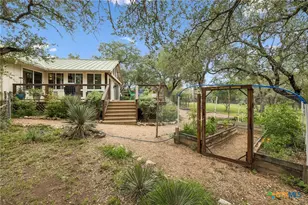 300 Bluff Rd, Spicewood, TX 78669 - Photo 33