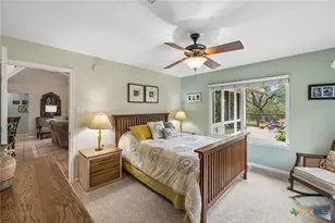 300 Bluff Rd, Spicewood, TX 78669 - Photo 25