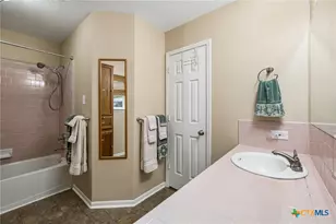300 Bluff Rd, Spicewood, TX 78669 - Photo 23