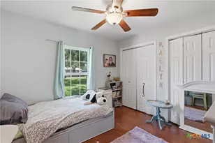 554 W Austin St, Luling, TX 78648 - Photo 27