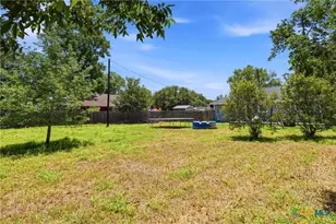 554 W Austin St, Luling, TX 78648 - Photo 39