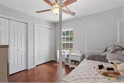 554 West Austin Street, Luling, TX 78648 - Photo 31