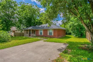 615 E 9th Ave, Belton, TX 76513 - Photo 21