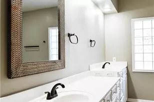 406 Woodway Dr, Victoria, TX 77904 - Photo 13