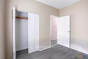 306 E Brazos A & B St, Victoria, TX 77901 - Photo 19