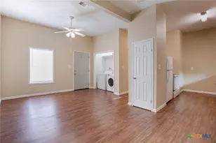 306 E Brazos A & B St, Victoria, TX 77901 - Photo 7