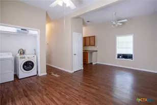 306 E Brazos A & B St, Victoria, TX 77901 - Photo 5