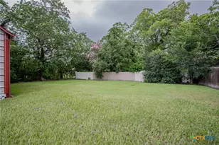 306 E Brazos A & B St, Victoria, TX 77901 - Photo 23