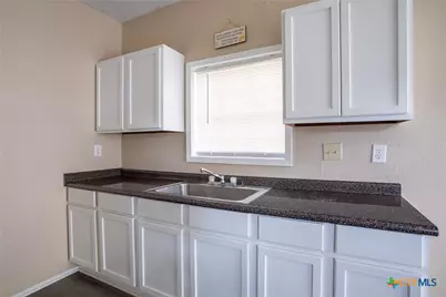 306 E Brazos A & B Street, Victoria, TX 77901 - Photo 17