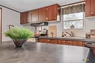 1340 Co Rd 344, Gonzales, TX 78629 - Photo 15