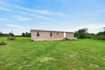 1340 County Road 344, Gonzales, TX 78629 - Photo 29