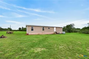 1340 Co Rd 344, Gonzales, TX 78629 - Photo 29