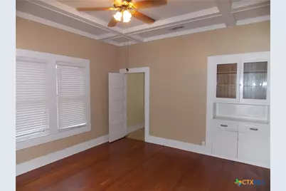 959 Lee Street, New Braunfels, TX 78130 - Photo 3