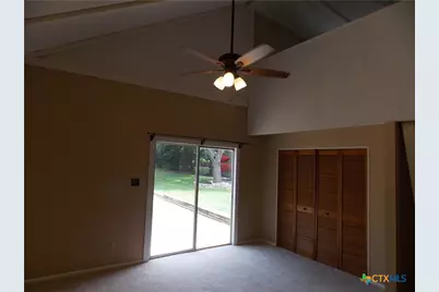 959 Lee Street, New Braunfels, TX 78130 - Photo 9