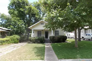 959 Lee St, New Braunfels, TX 78130 - Photo 1