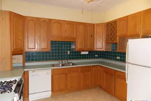 959 Lee St, New Braunfels, TX 78130 - Photo 11