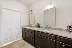 410 W Avenue C, Copperas Cove, TX 76522 - Photo 17