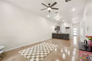 410 W Avenue C, Copperas Cove, TX 76522 - Photo 5