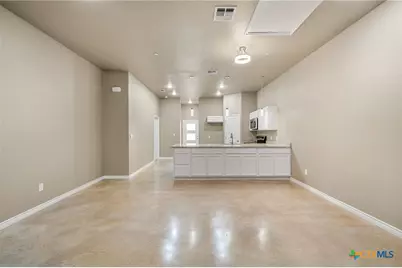 408 W Avenue C, Copperas Cove, TX 76522 - Photo 7
