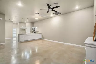 408 W Avenue C, Copperas Cove, TX 76522 - Photo 9