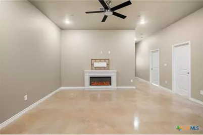 408 W Avenue C, Copperas Cove, TX 76522 - Photo 11
