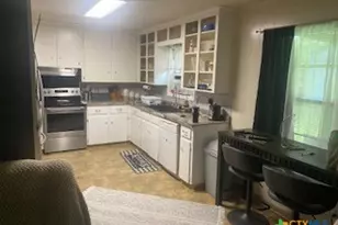 3106 Erwin Ave, Victoria, TX 77901 - Photo 15