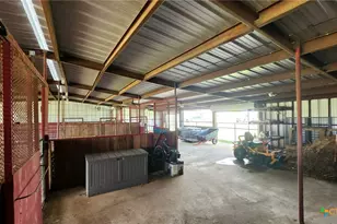 7476 Arthur Cemetery Rd, Troy, TX 76579 - Photo 35