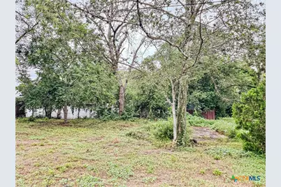811 Saint John Street, Gonzales, TX 78629 - Photo 3