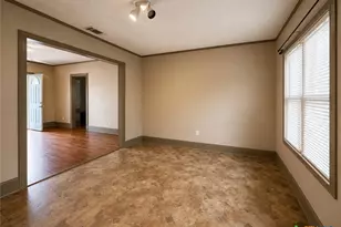 312 Willow Ave, Luling, TX 78648 - Photo 13