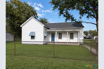 312 Willow Avenue, Luling, TX 78648 - Photo 1