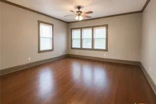 312 Willow Ave, Luling, TX 78648 - Photo 5