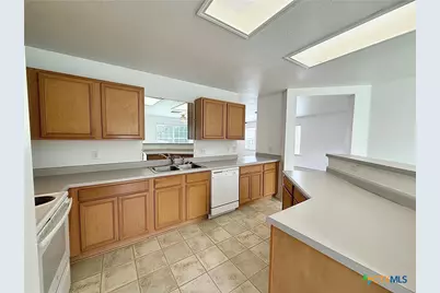 2051 Club Crossing, New Braunfels, TX 78130 - Photo 11
