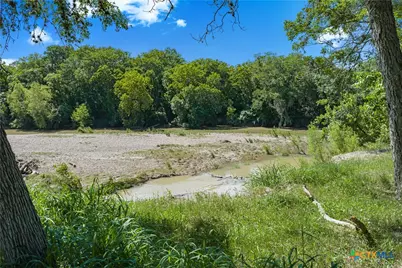 850 Crestview Drive, Cuero, TX 77954 - Photo 9
