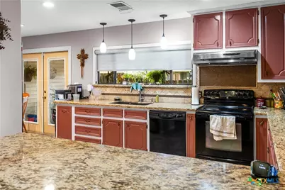 128 Cumberland Gap, Victoria, TX 77904 - Photo 7