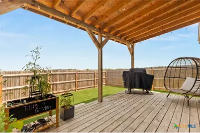 9129 Navarro Vista, Seguin, TX 78155 - Photo 5