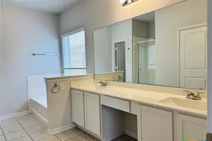 8907 Ladbroke Grove, Converse, TX 78109 - Photo 17
