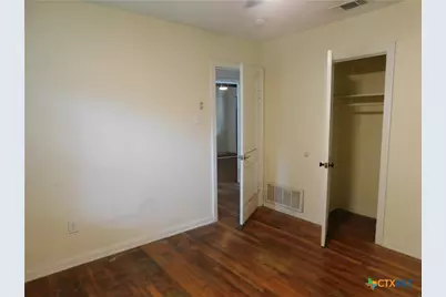 1304 S 19th Street, Temple, TX 76504 - Photo 9