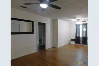1304 S 19th Street, Temple, TX 76504 - Photo 5