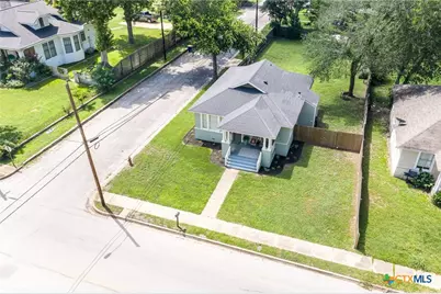 626 Saint Vincent Street, Gonzales, TX 78629 - Photo 3