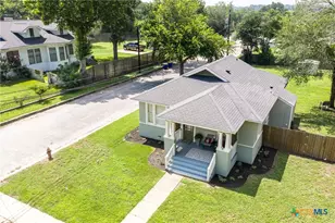 626 St Vincent St, Gonzales, TX 78629 - Photo 43