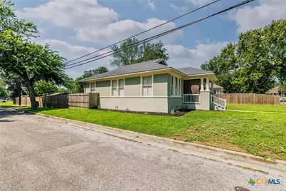 626 Saint Vincent Street, Gonzales, TX 78629 - Photo 13