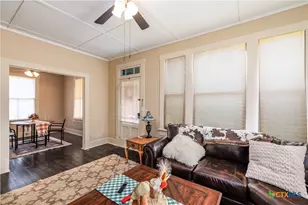 626 St Vincent St, Gonzales, TX 78629 - Photo 19