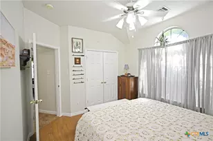 316 Meadow Park, New Braunfels, TX 78130 - Photo 11