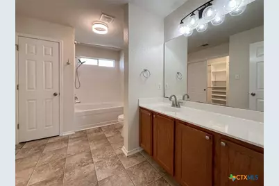 2237 Stoneleigh Drive, New Braunfels, TX 78130 - Photo 15