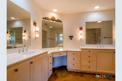 736 W Lakecrest Drive, Other, TX 78607 - Photo 13