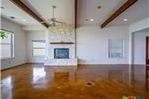 736 W Lakecrest Dr, Other, TX 78607 - Photo 7