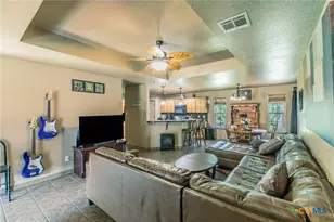 27 S Sherwood Dr, Belton, TX 76513 - Photo 3