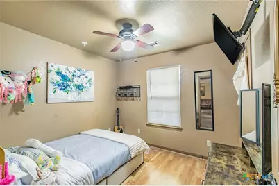27 S Sherwood Drive, Belton, TX 76513 - Photo 17