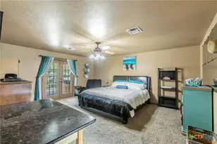 27 S Sherwood Dr, Belton, TX 76513 - Photo 11